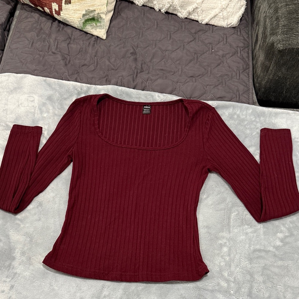 SHEIN Burgundy Ribbed Knit Top